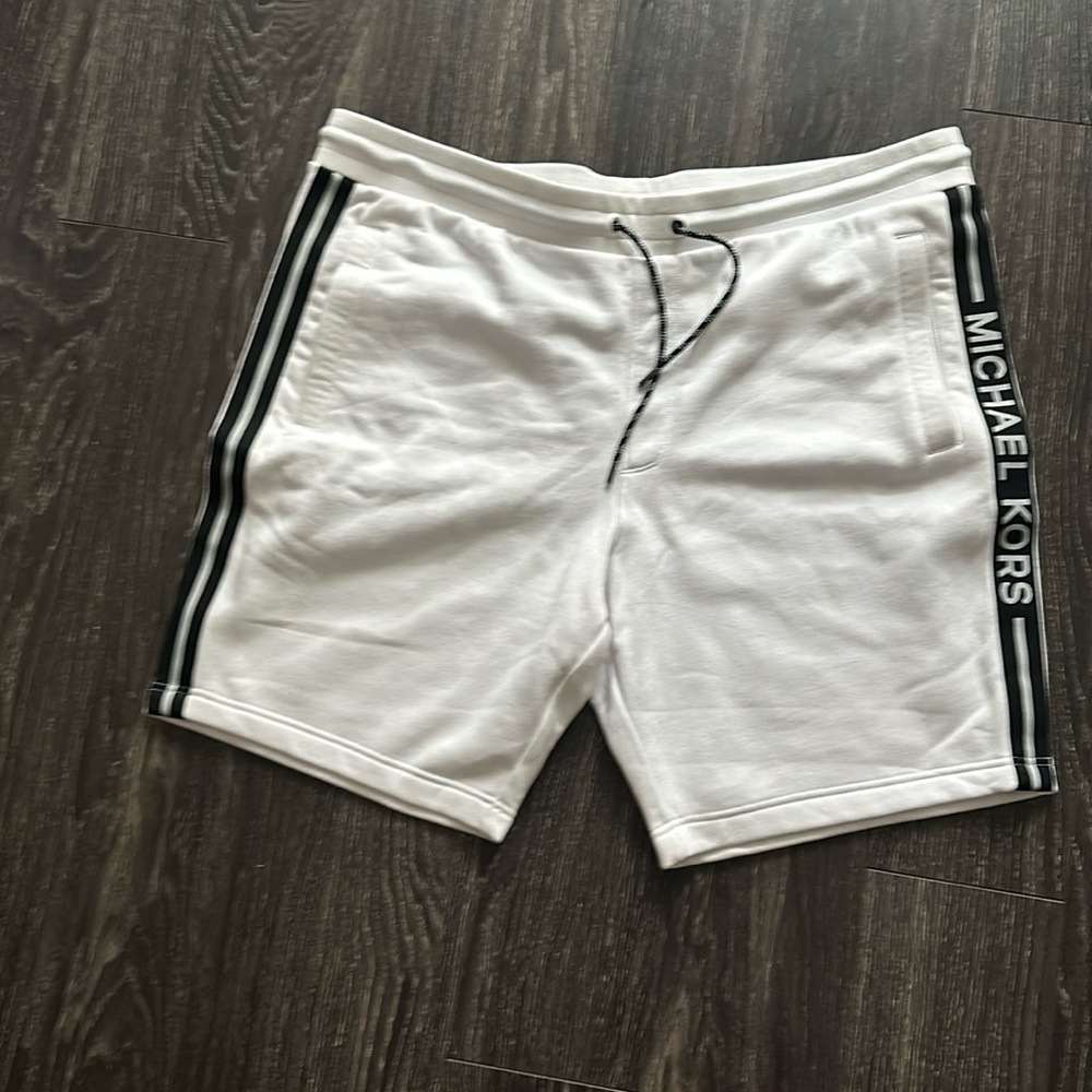 White Michael Kors Cotton Shorts. Never been worn.